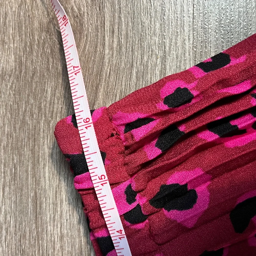Pink Animal Print Pleated Skirt - Picture 3 of 5